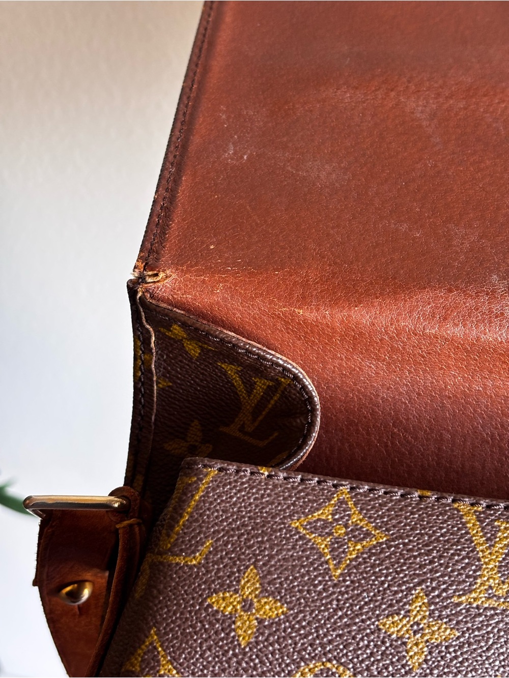 Louis Vuitton Monogram Crossbody with Tan Leather Tab - Picture 15 of 16